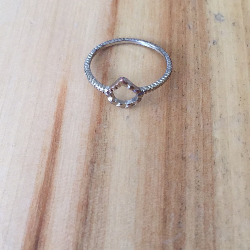 Ring - Picture 3 of 3